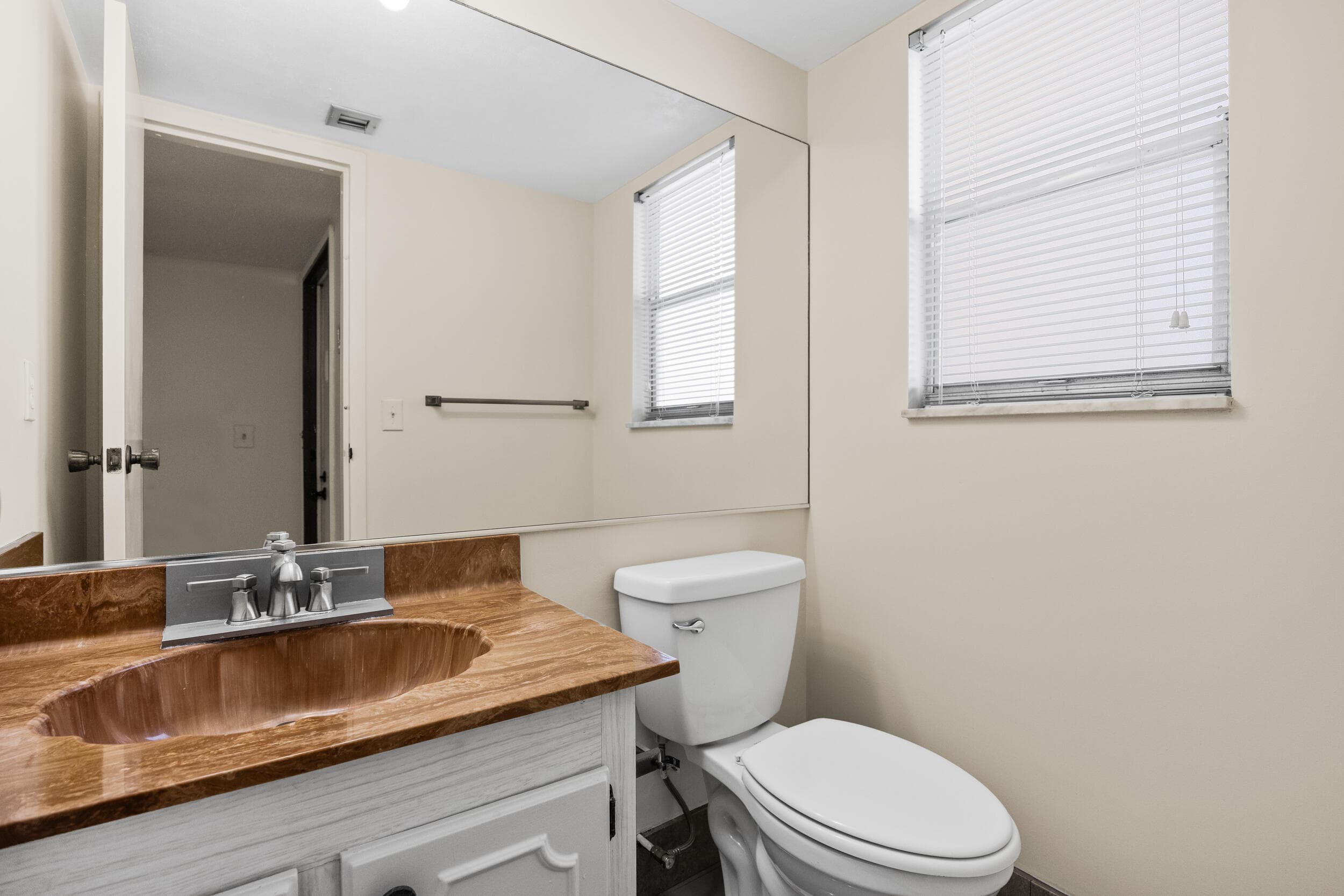 3590 Via Poinciana 510, Lake Worth, FL 33467 — photo 5 of 25