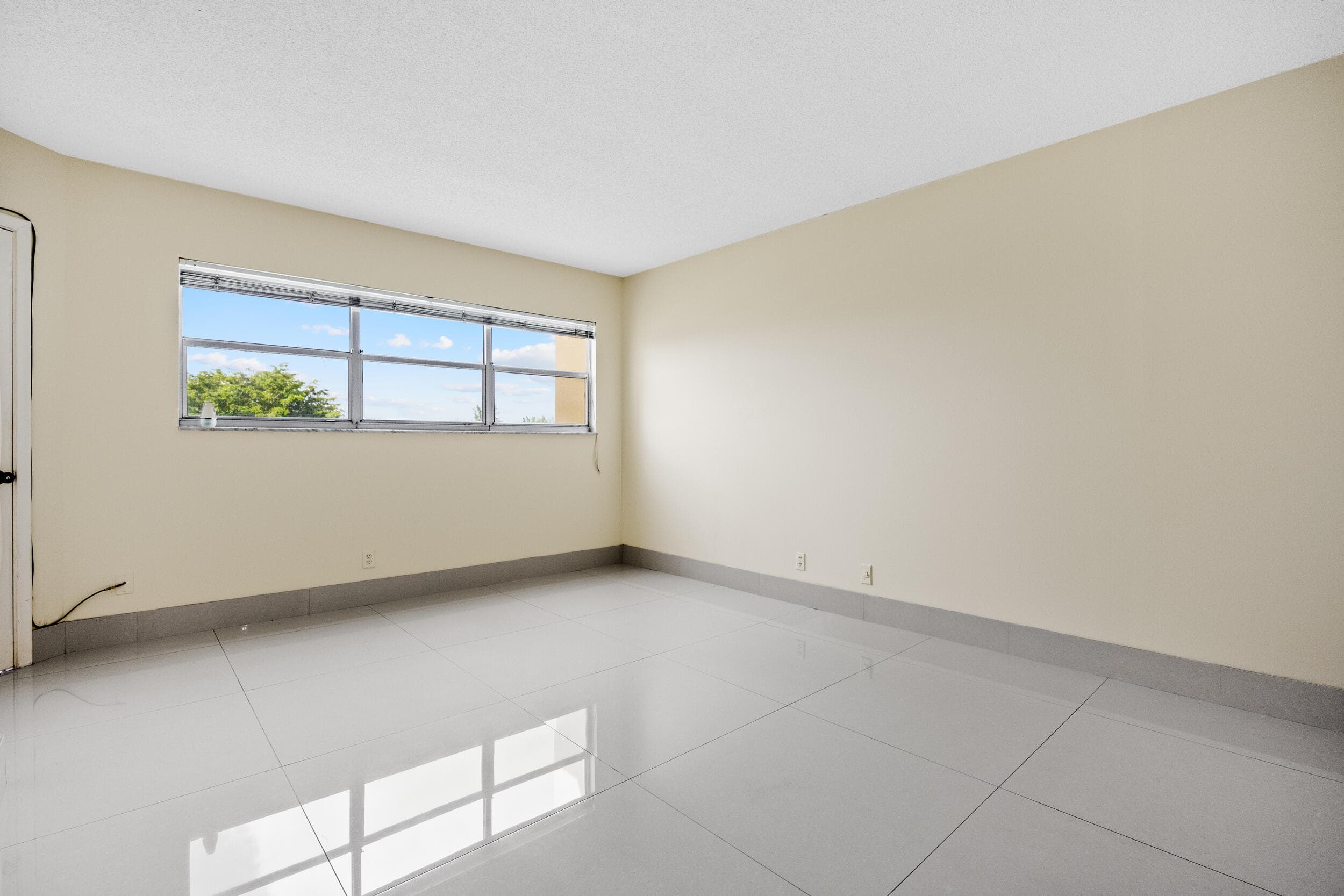 3590 Via Poinciana 510, Lake Worth, FL 33467 — photo 10 of 25