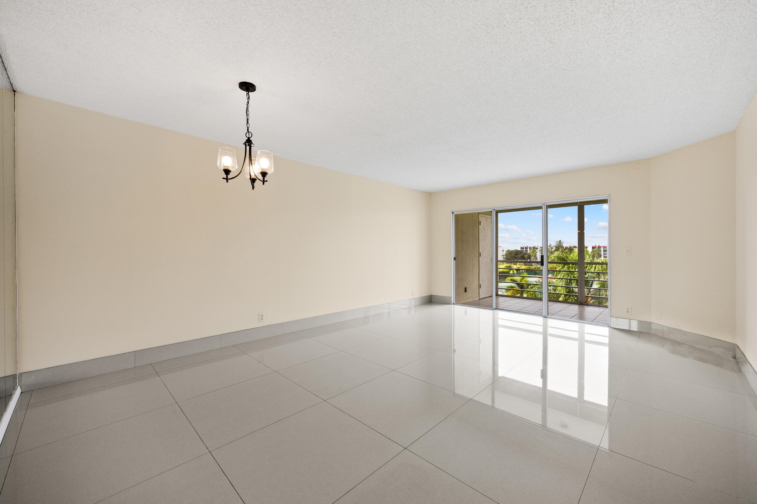 3590 Via Poinciana 510, Lake Worth, FL 33467 — photo 15 of 25