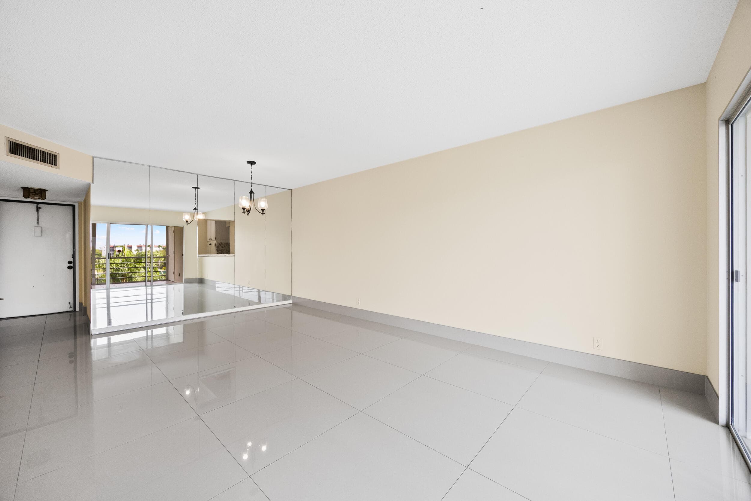 3590 Via Poinciana 510, Lake Worth, FL 33467 — photo 18 of 25