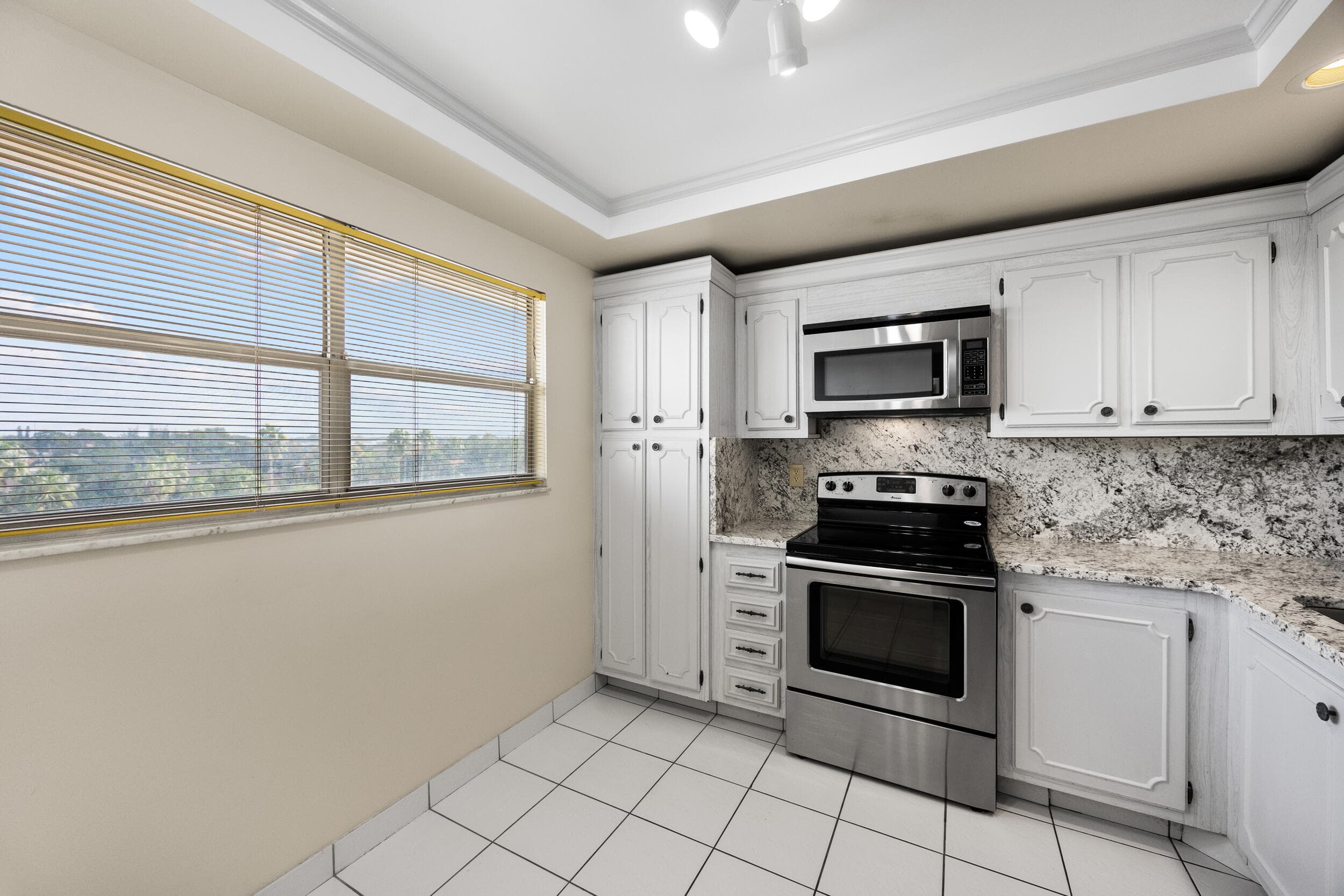 3590 Via Poinciana 510, Lake Worth, FL 33467 — photo 19 of 25