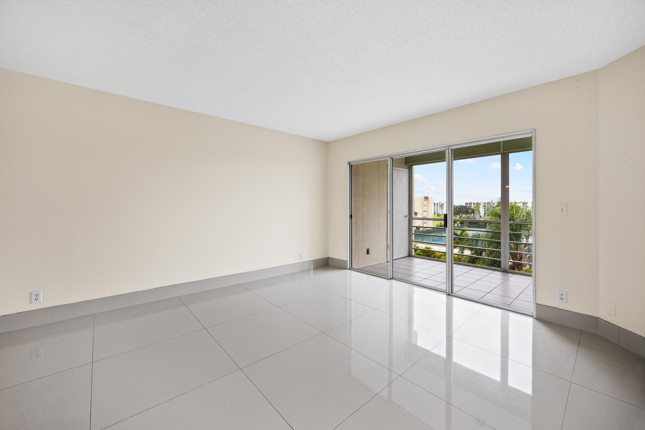 3590 Via Poinciana 510, Lake Worth, FL 33467 — photo 23 of 25