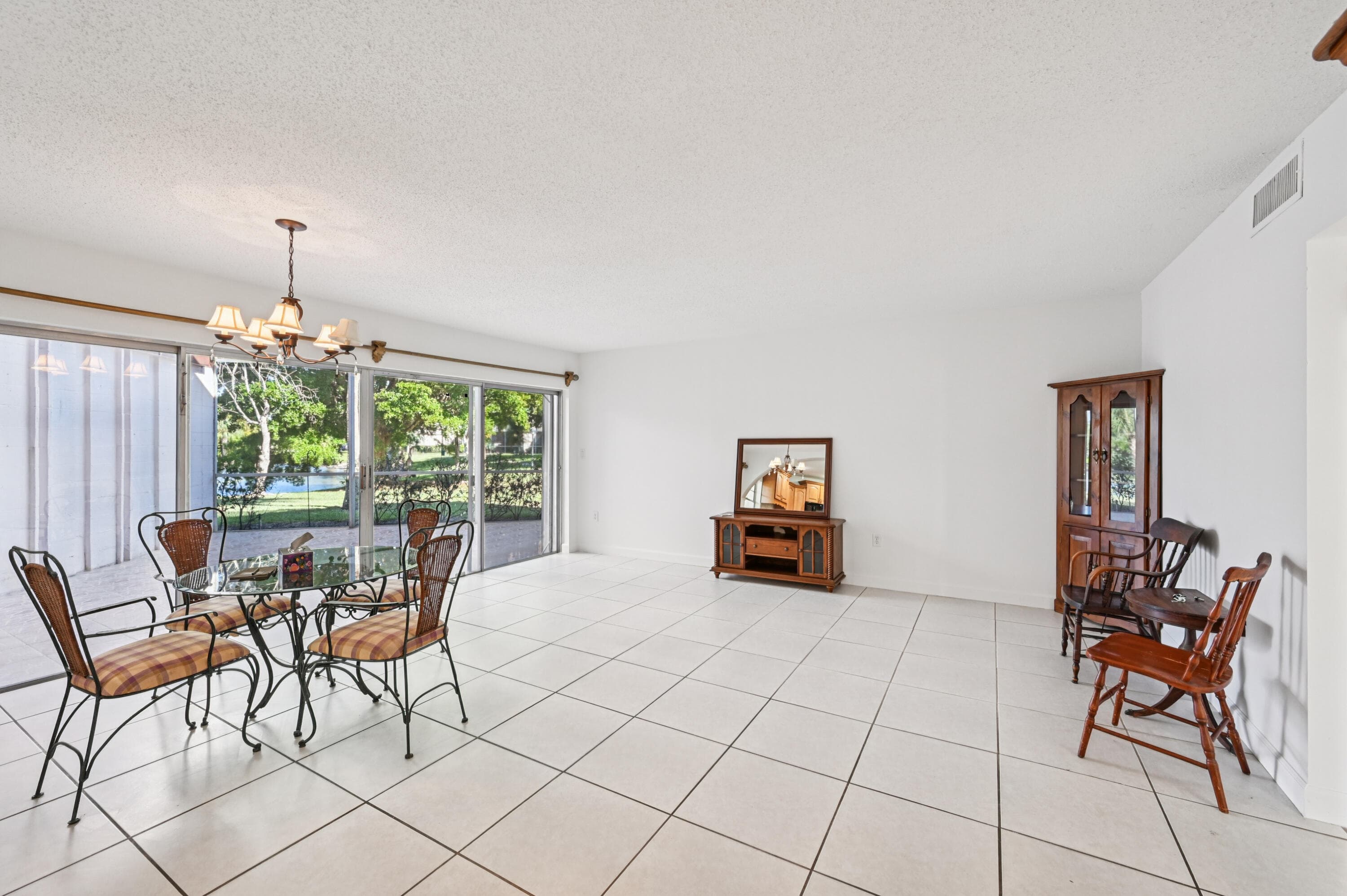 7 N Greenway Village N 111, Royal Palm Beach, FL 33411 — photo 9 of 23