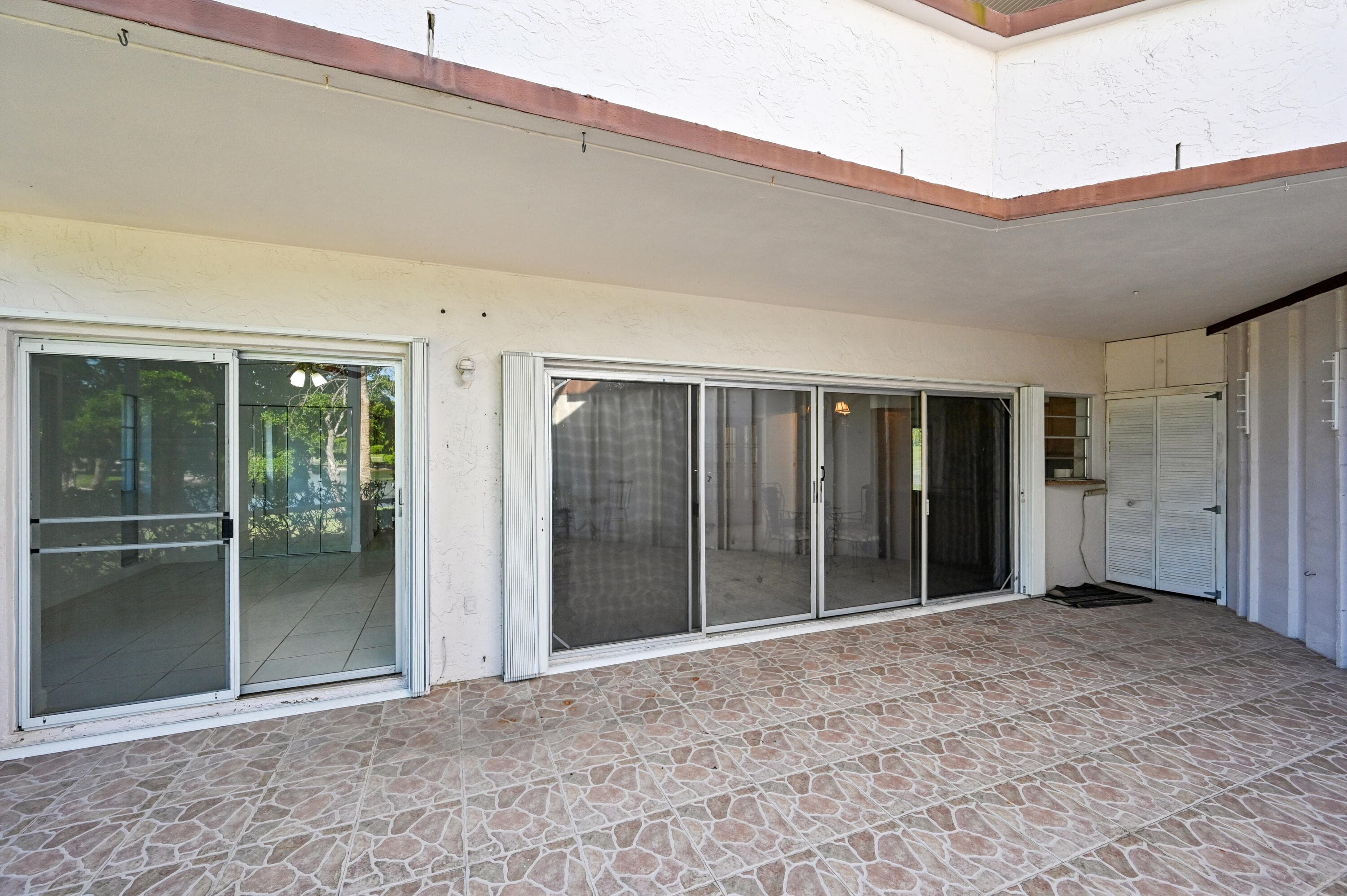 7 N Greenway Village N 111, Royal Palm Beach, FL 33411 — photo 11 of 23