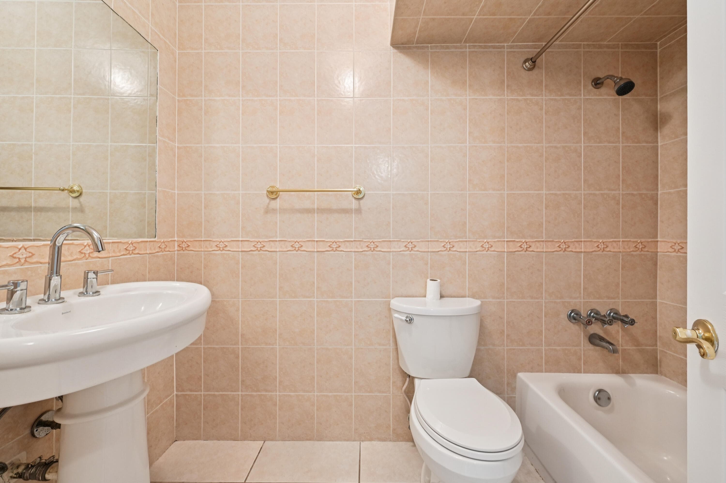7 N Greenway Village N 111, Royal Palm Beach, FL 33411 — photo 19 of 23