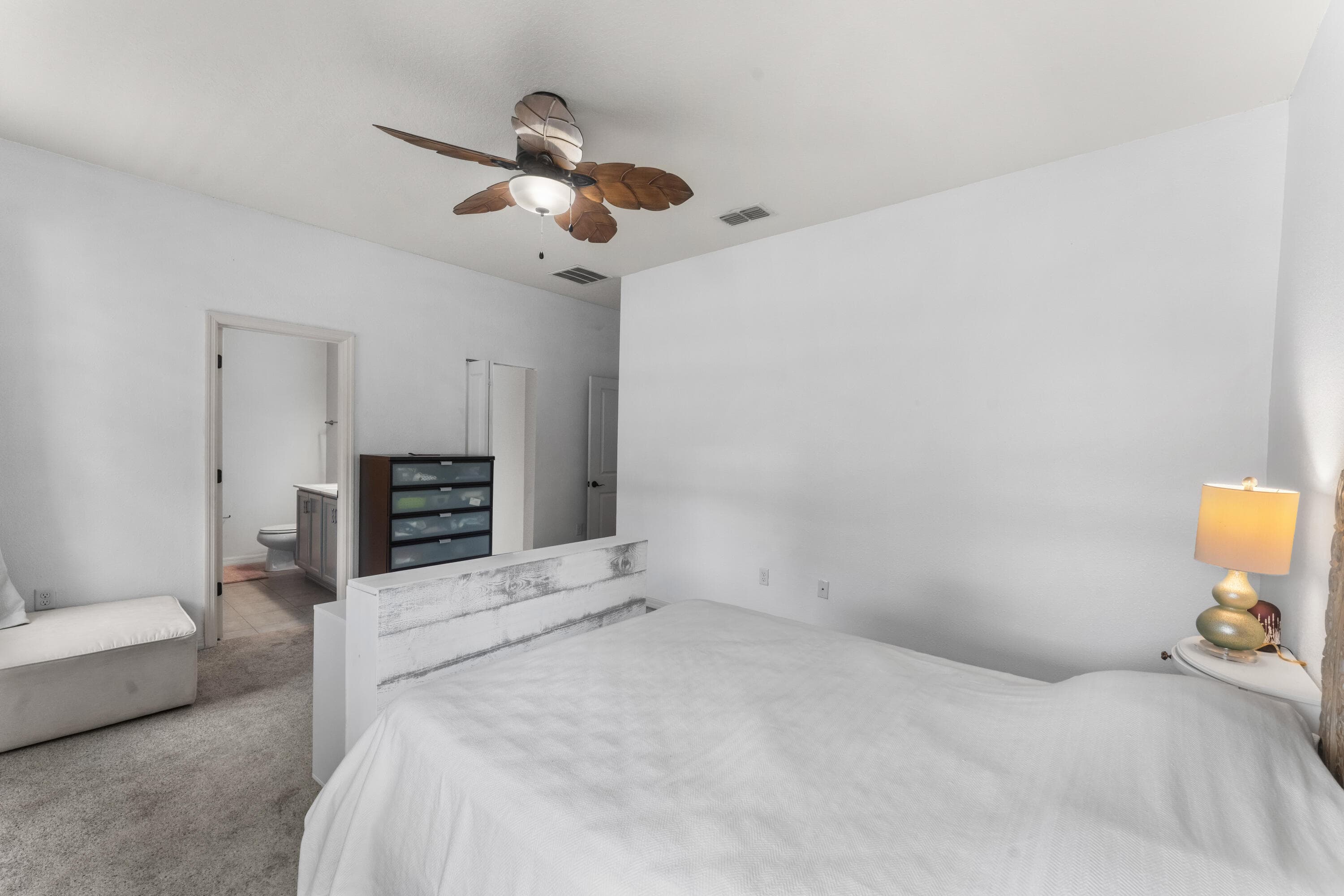110 65th Avenue E, Bradenton, FL 34203 — photo 18 of 42