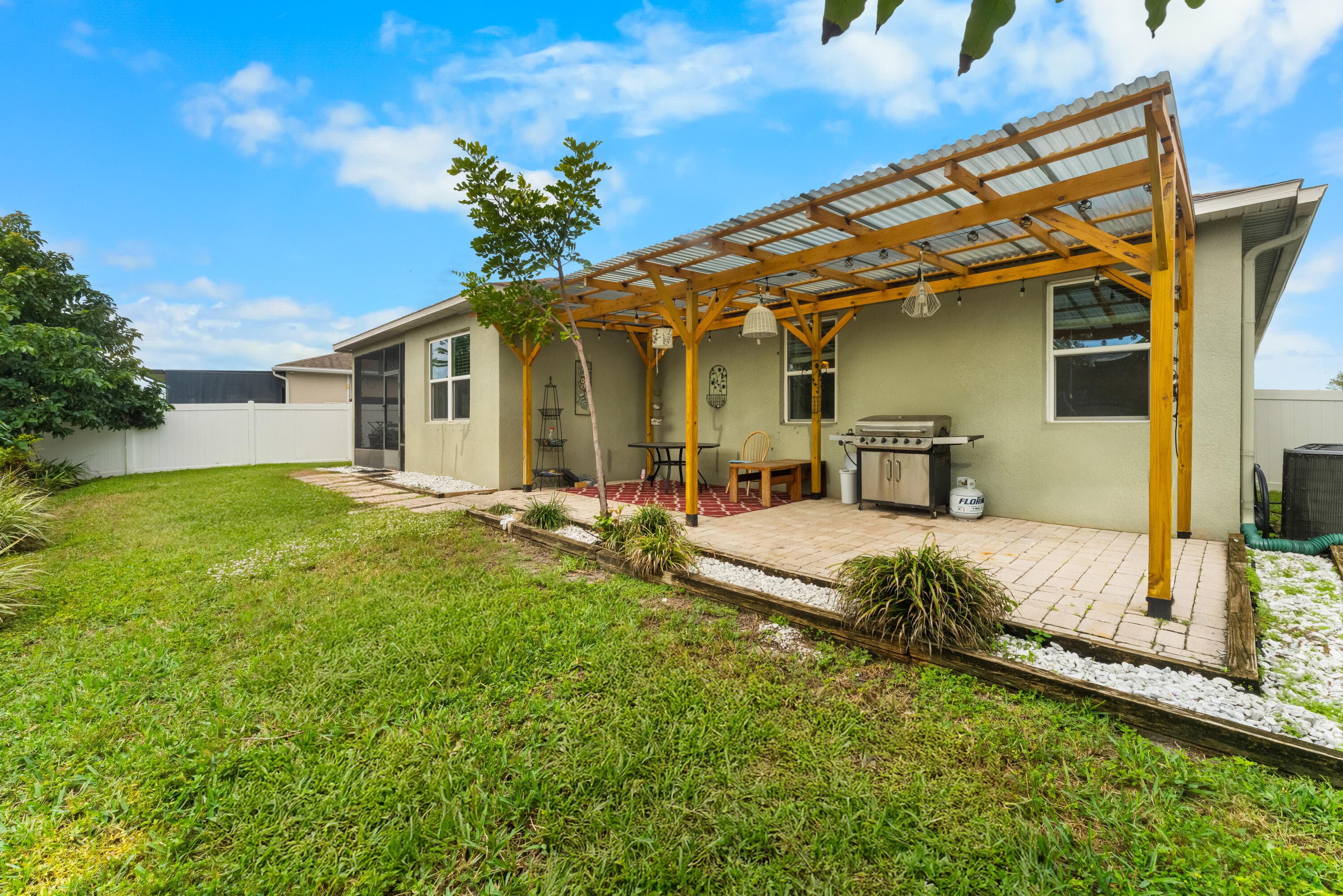 110 65th Avenue E, Bradenton, FL 34203 — photo 27 of 42