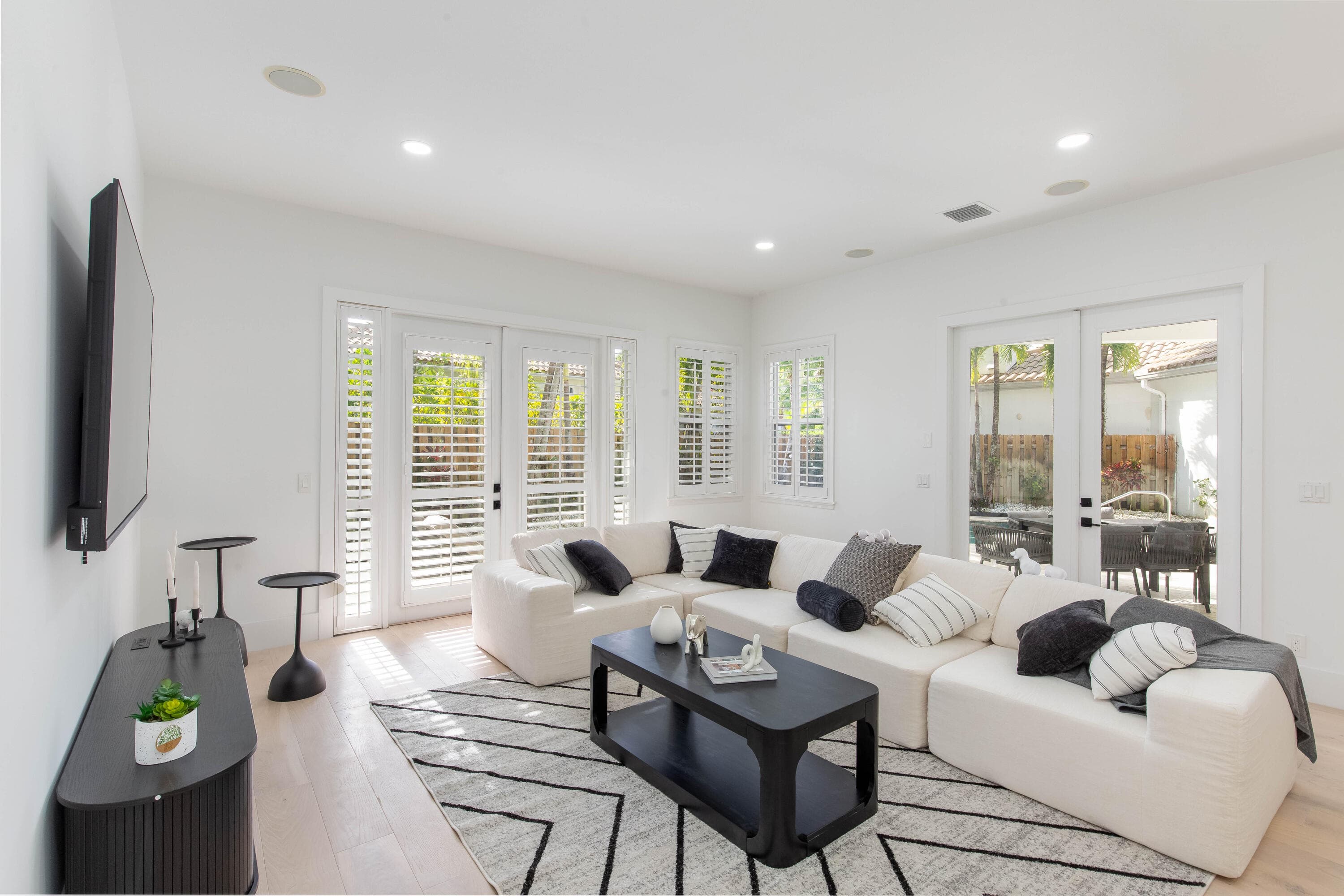 2443 Players Ct, Wellington, FL 33414 — photo 11 of 33