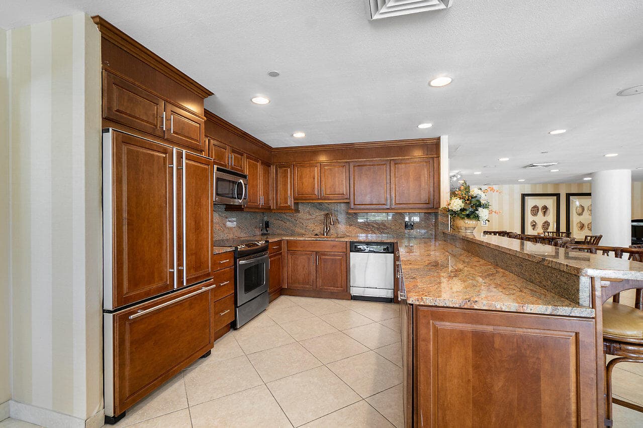 5080 N Ocean Drive 6b, Singer Island, FL 33404 — photo 35 of 40