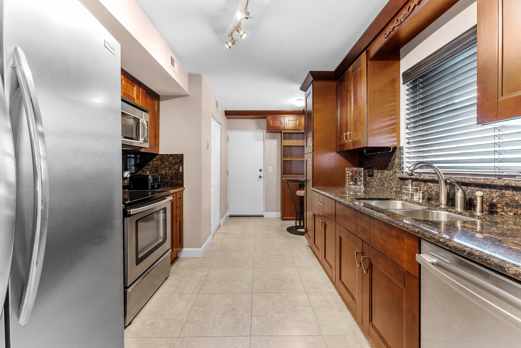 6300 NW 2nd Avenue 201, Boca Raton, FL 33487 — photo 2 of 31