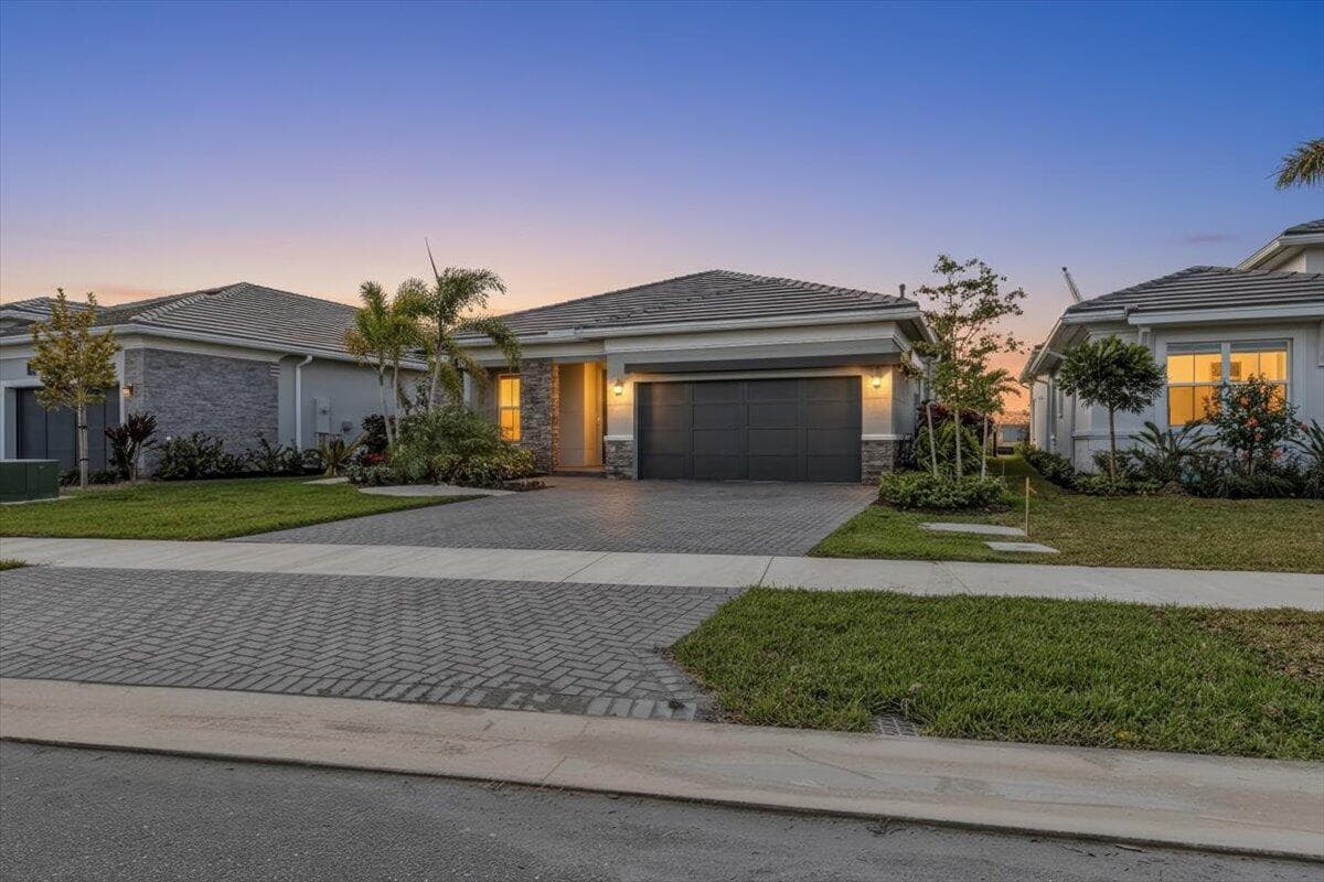 10161 Timber Creek Way, Palm Beach Gardens, FL 33412 — photo 9 of 98