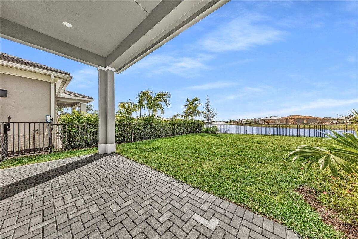10161 Timber Creek Way, Palm Beach Gardens, FL 33412 — photo 7 of 98