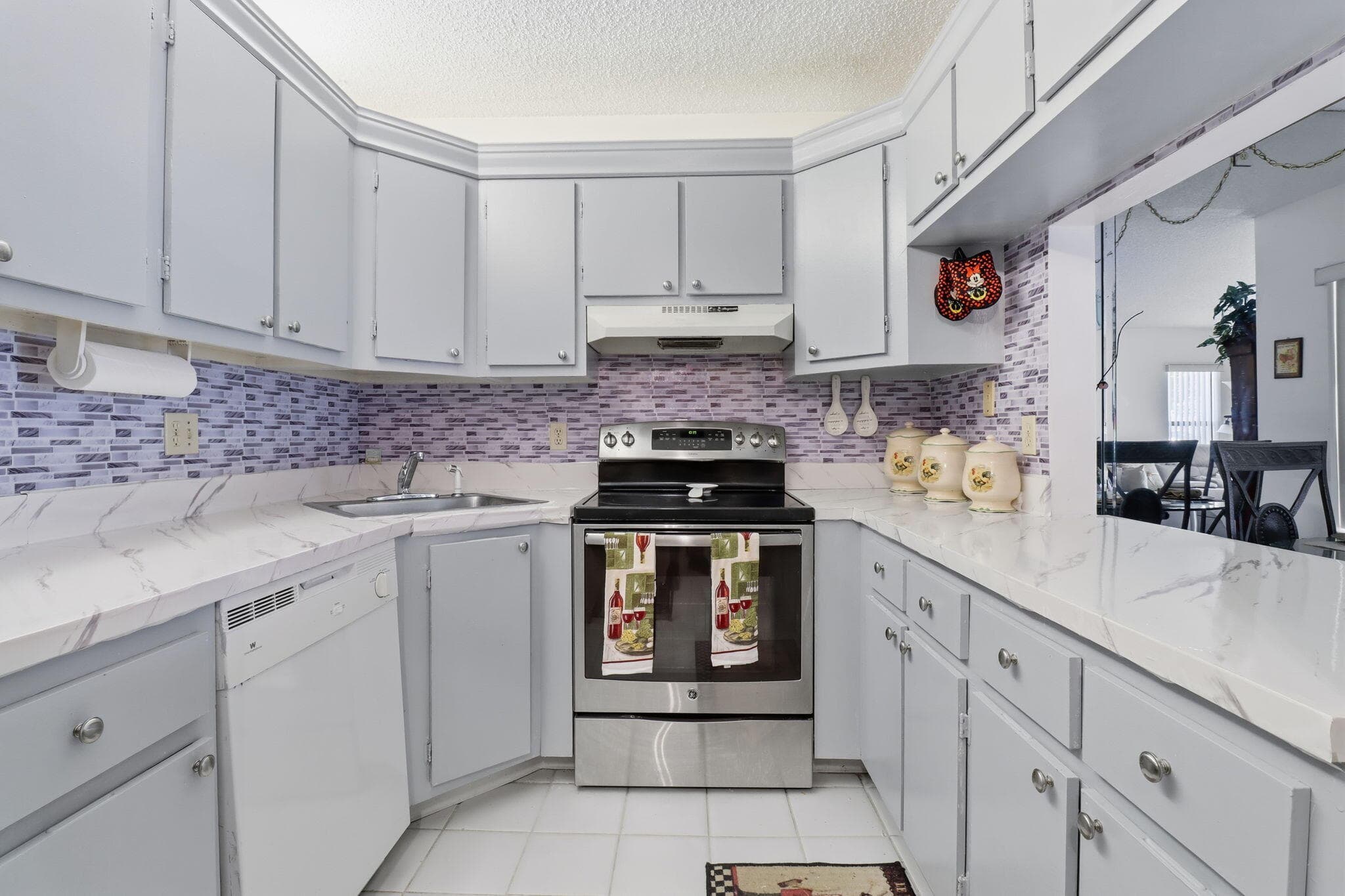 1102 Green Pine Boulevard A1, West Palm Beach, FL 33409 — photo 15 of 25