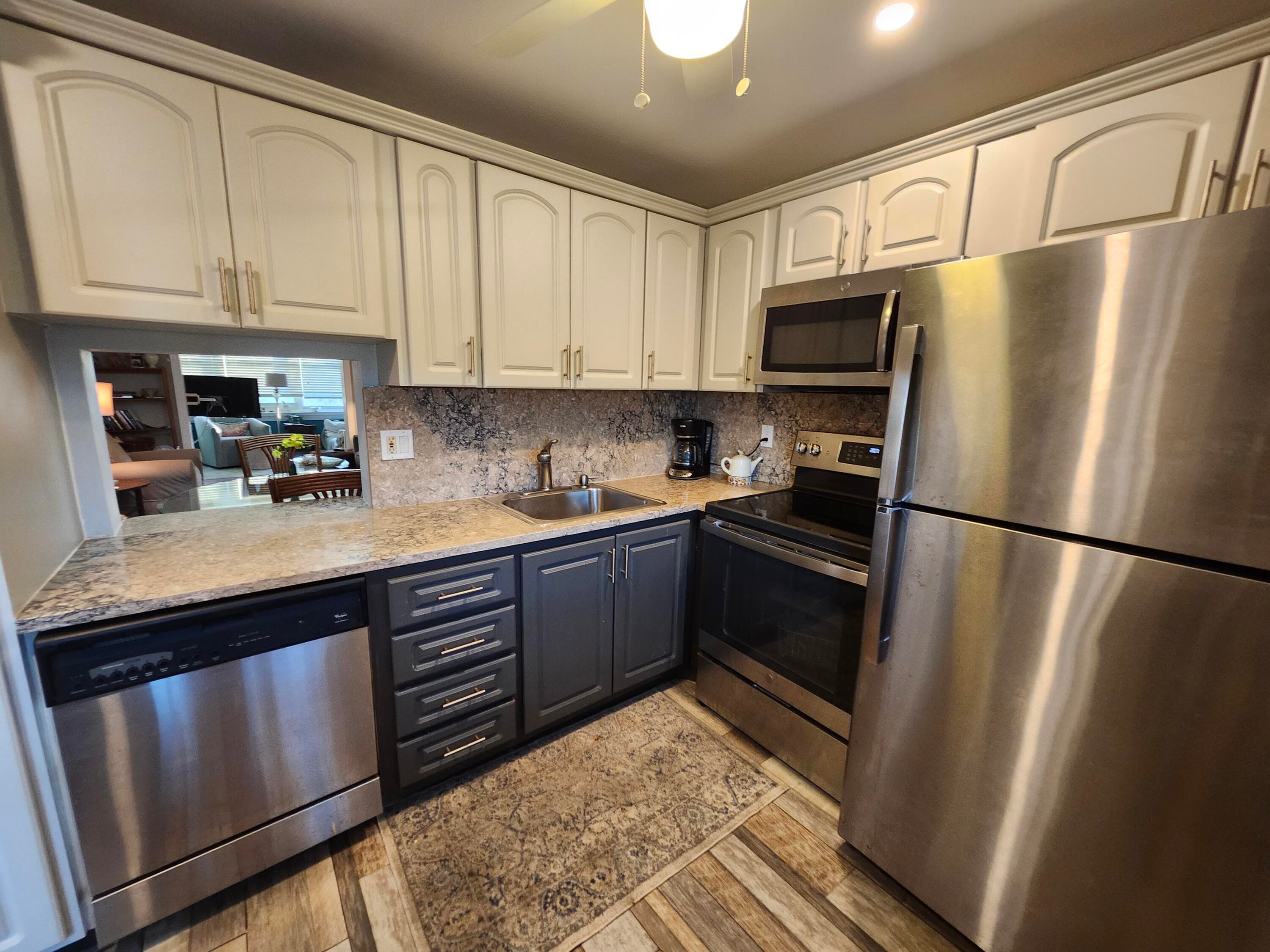 300 NE 26th Avenue 305, Boynton Beach, FL 33435 — photo 2 of 53