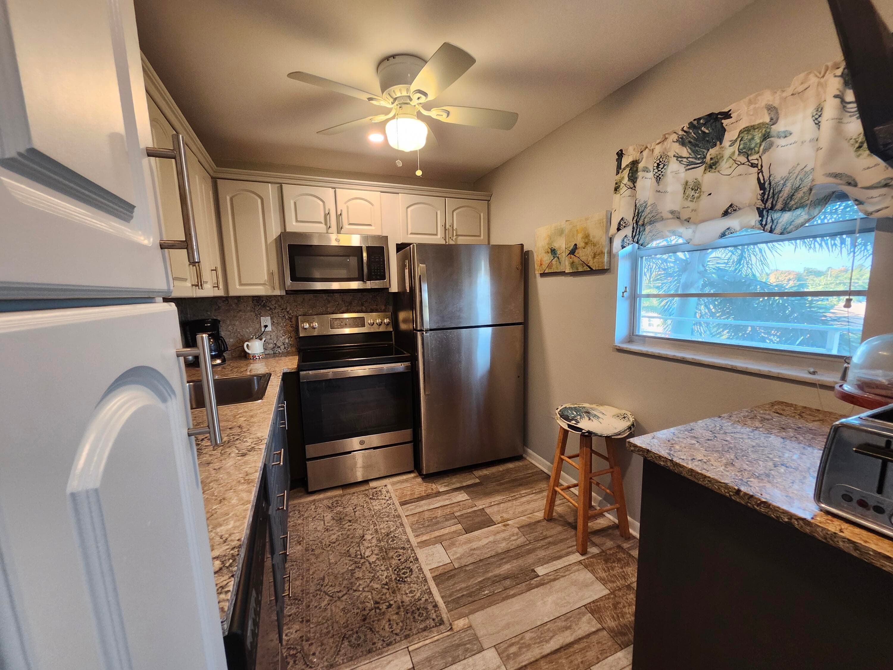 300 NE 26th Avenue 305, Boynton Beach, FL 33435 — photo 5 of 53