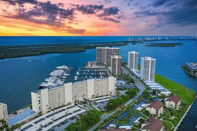 126 Lakeshore Drive 927, North Palm Beach, FL 33408 — photo 13 of 13