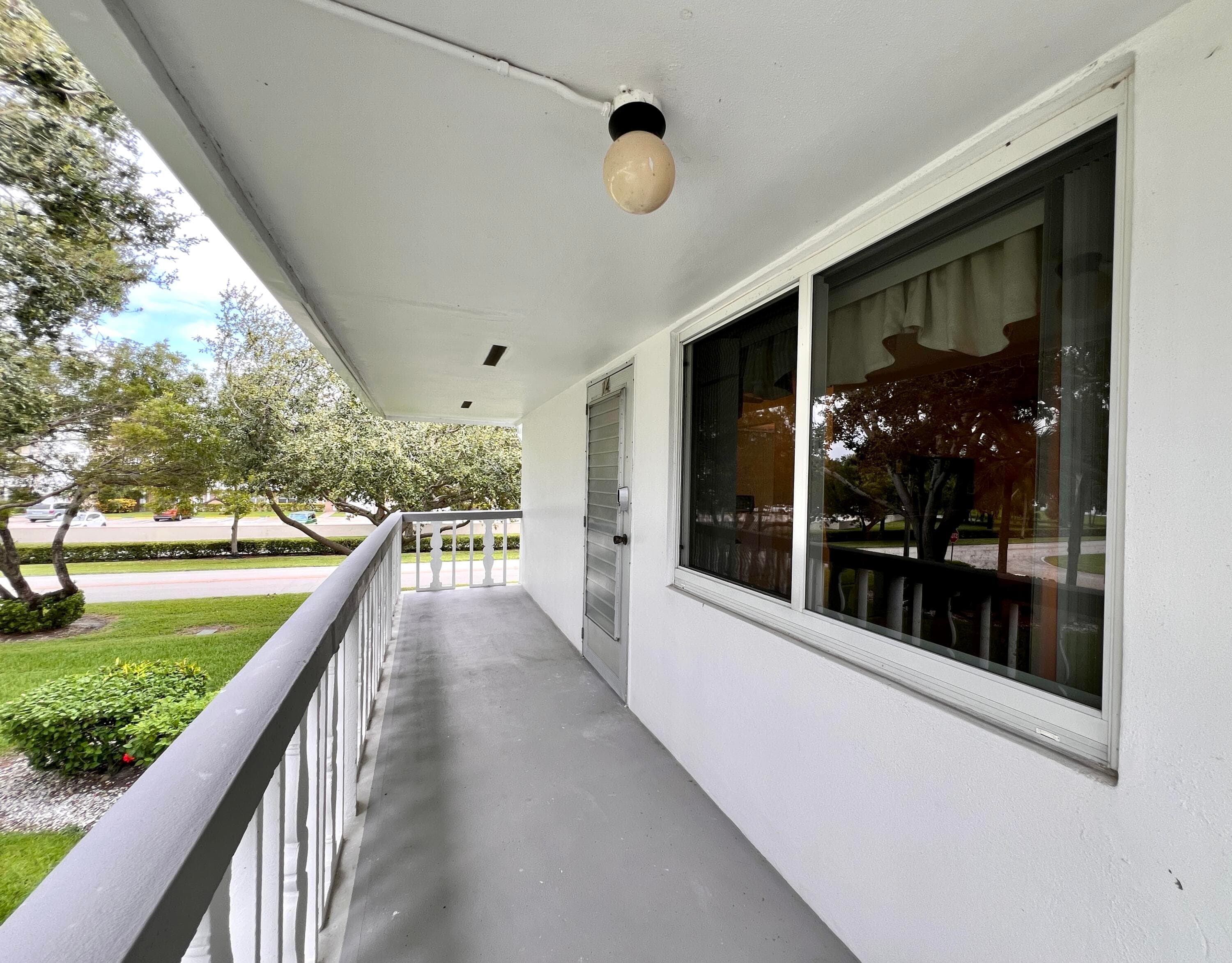 14 Bedford A, West Palm Beach, FL 33417 — photo 1 of 17