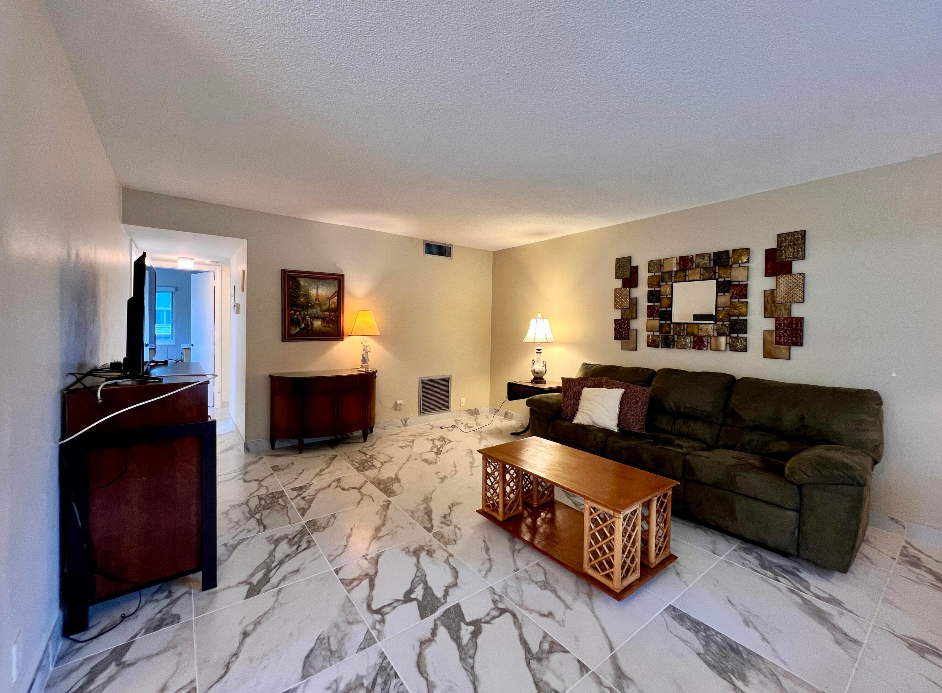 14 Bedford A, West Palm Beach, FL 33417 — photo 2 of 17