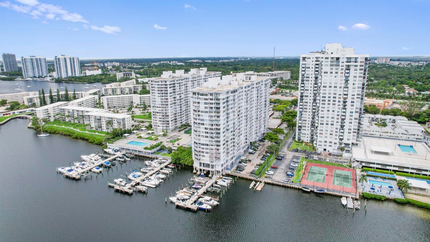 18051 Biscayne Boulevard 1504, Aventura, FL 33160 — photo 2 of 92