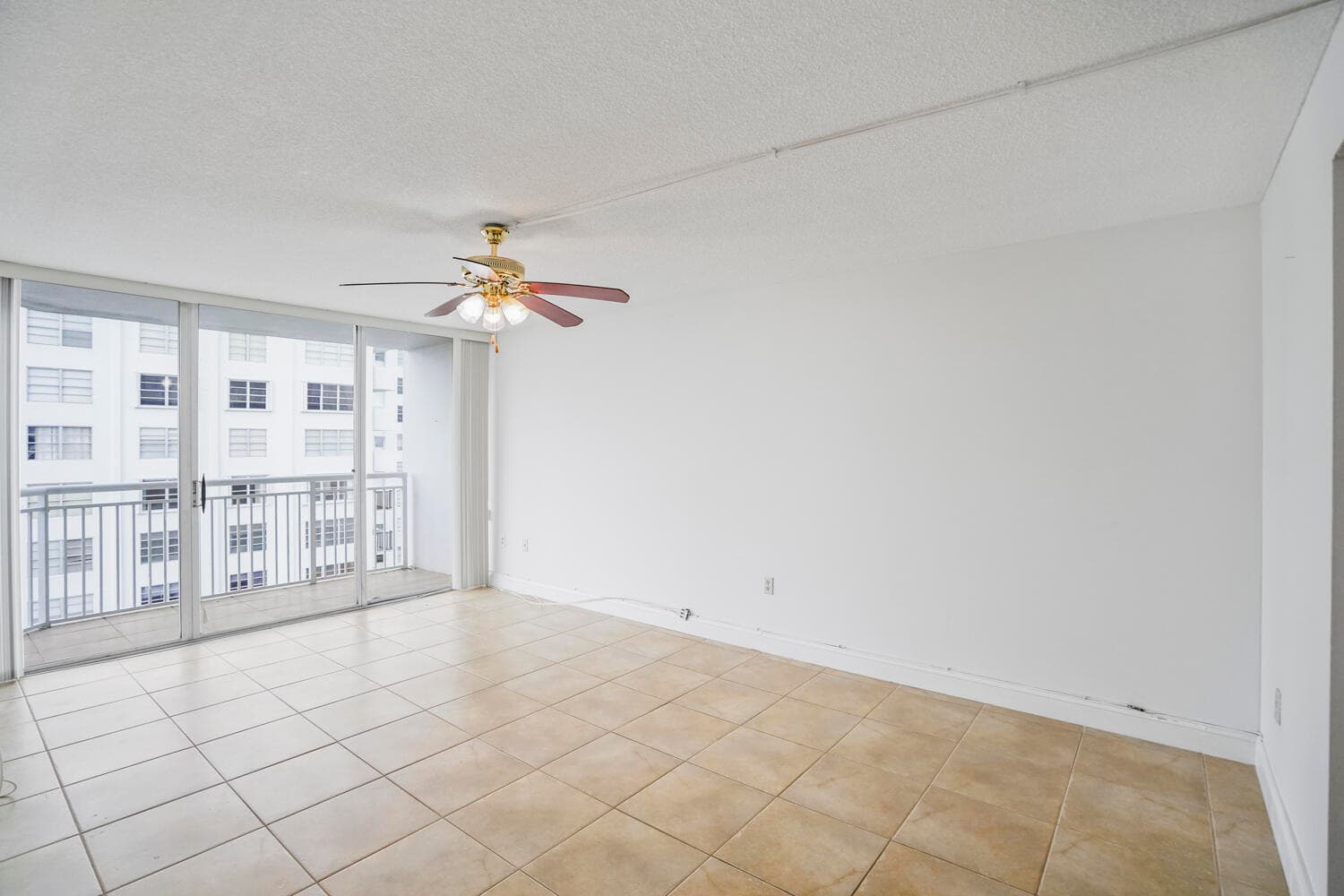 18051 Biscayne Boulevard 1504, Aventura, FL 33160 — photo 21 of 92