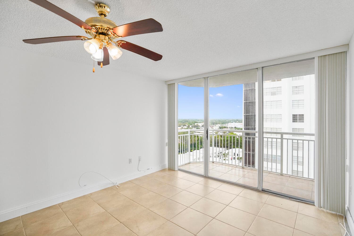 18051 Biscayne Boulevard 1504, Aventura, FL 33160 — photo 23 of 92
