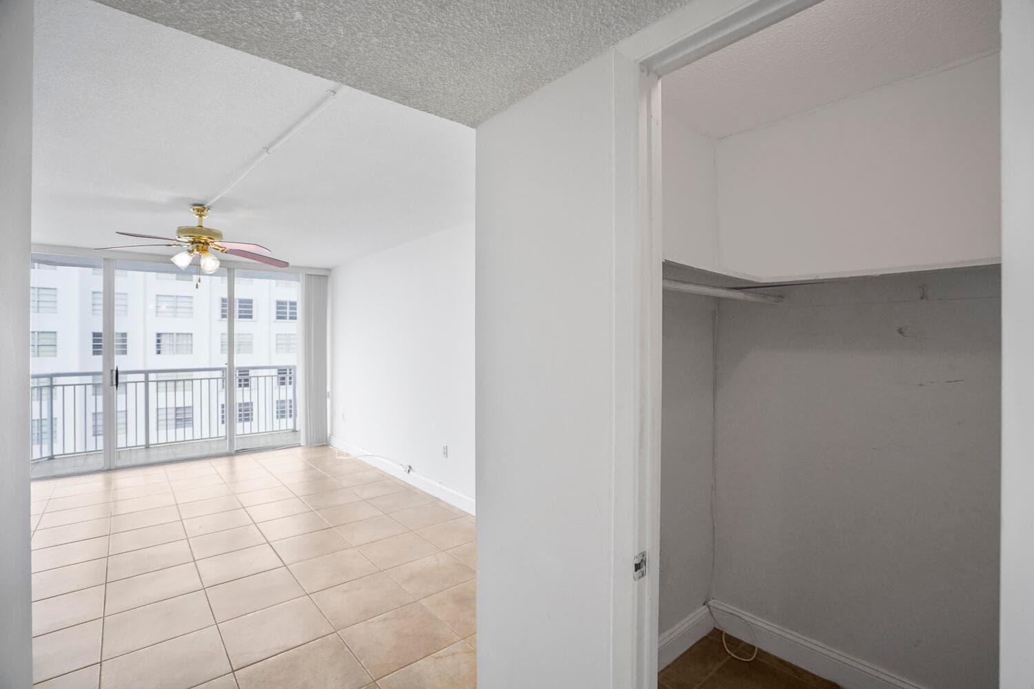 18051 Biscayne Boulevard 1504, Aventura, FL 33160 — photo 24 of 92