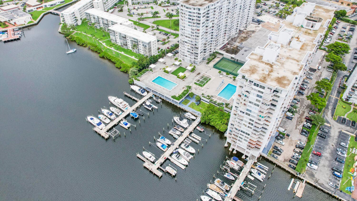 18051 Biscayne Boulevard 1504, Aventura, FL 33160 — photo 38 of 92
