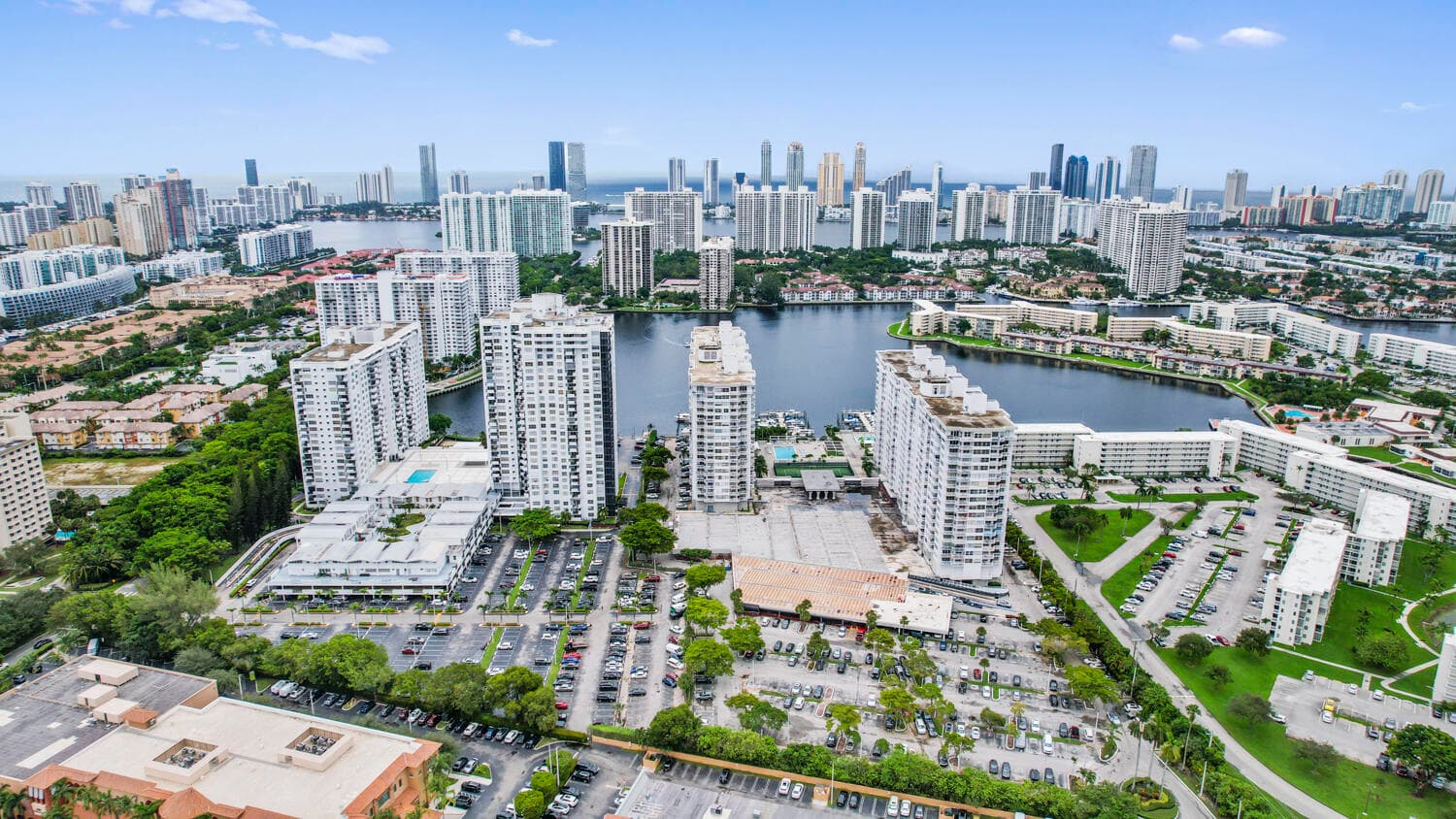 18051 Biscayne Boulevard 1504, Aventura, FL 33160 — photo 85 of 92