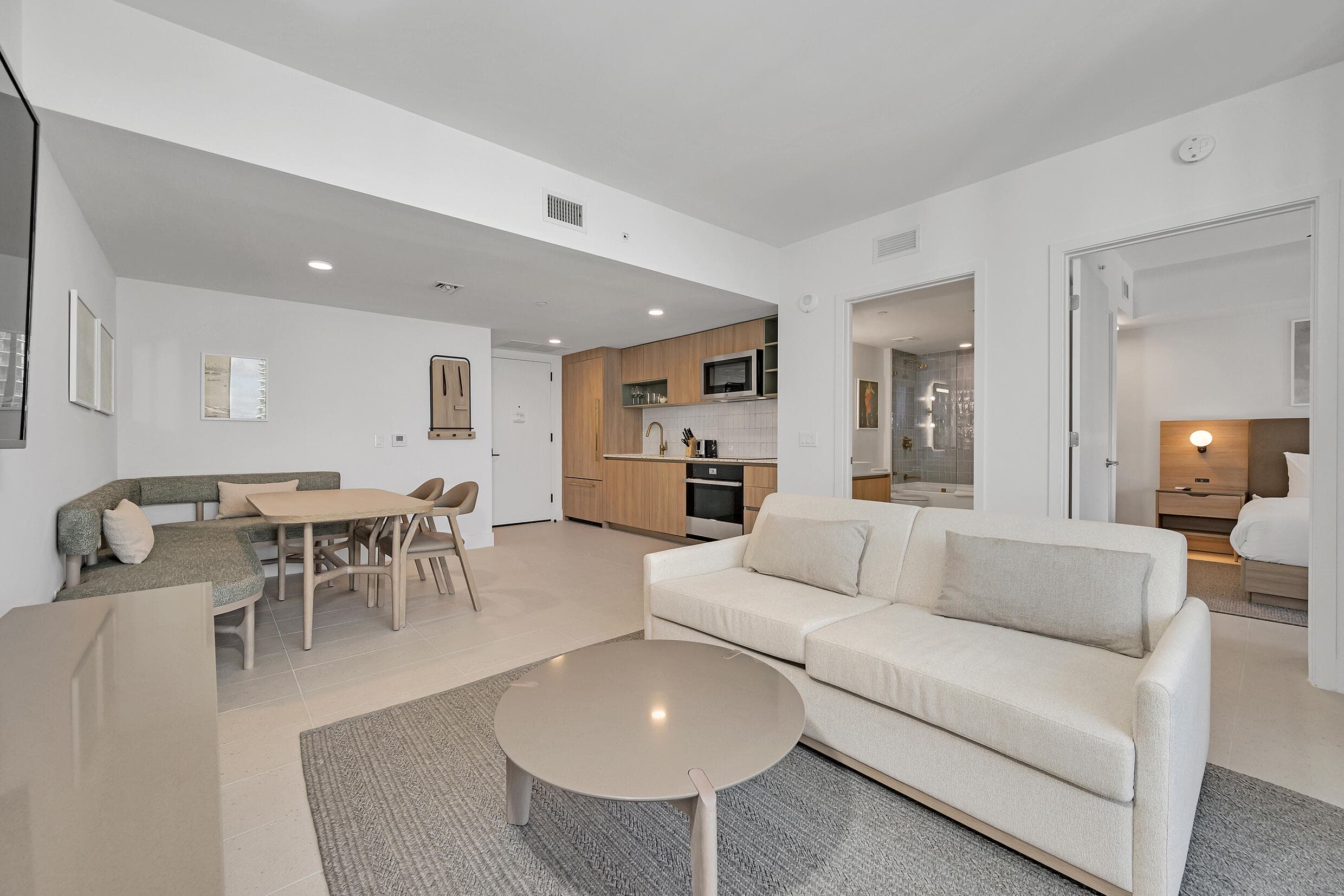 601 NE 1st Avenue 3809, Miami, FL 33132 — photo 9 of 40