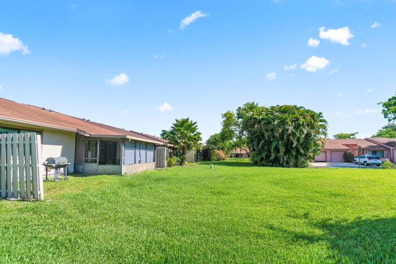 18 Winchmore Lane, Boynton Beach, FL 33426 — photo 27 of 30