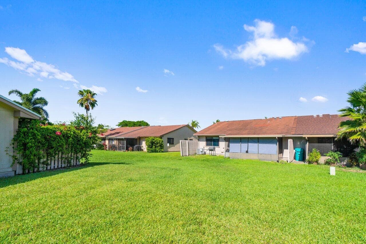 18 Winchmore Lane, Boynton Beach, FL 33426 — photo 29 of 30