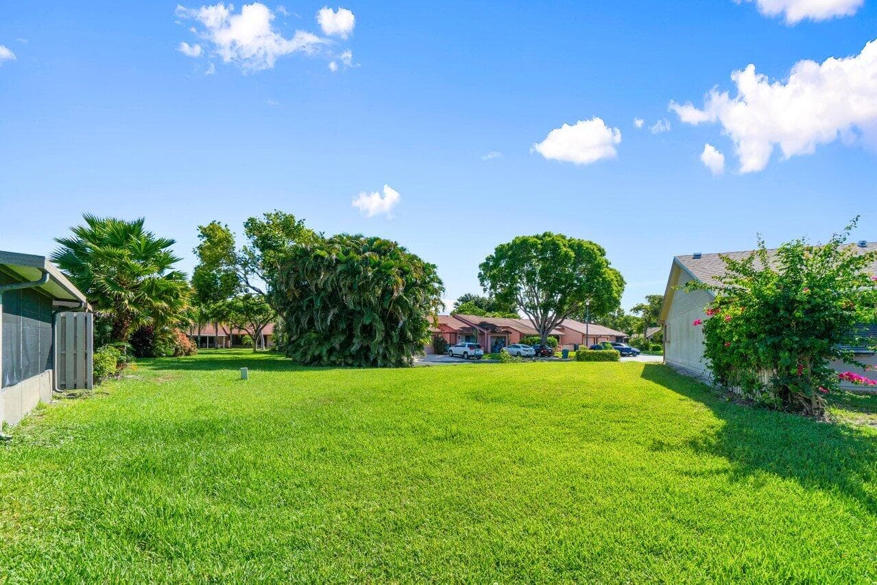 18 Winchmore Lane, Boynton Beach, FL 33426 — photo 30 of 30