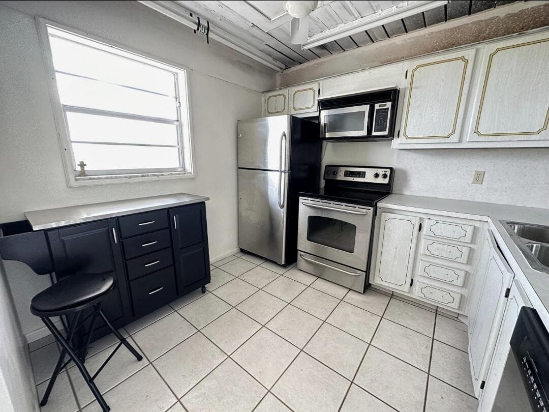 2601 NE 3rd Court 410, Boynton Beach, FL 33435 — photo 4 of 29