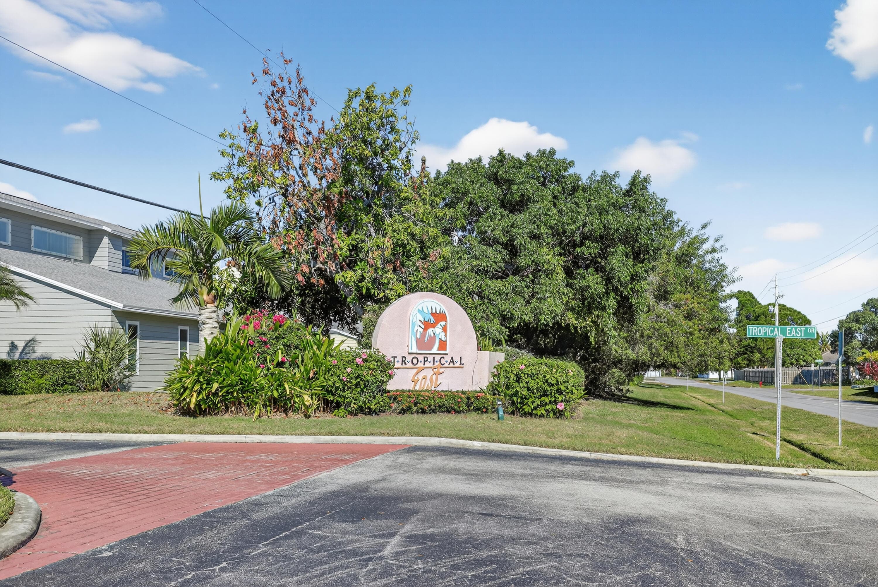 2540 SE Tropical East Circle E, Port St. Lucie, FL 34952 — photo 37 of 49