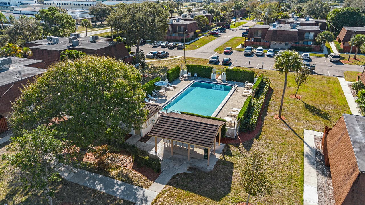 1402 Nebraska Avenue 13, Fort Pierce, FL 34950 — photo 27 of 33