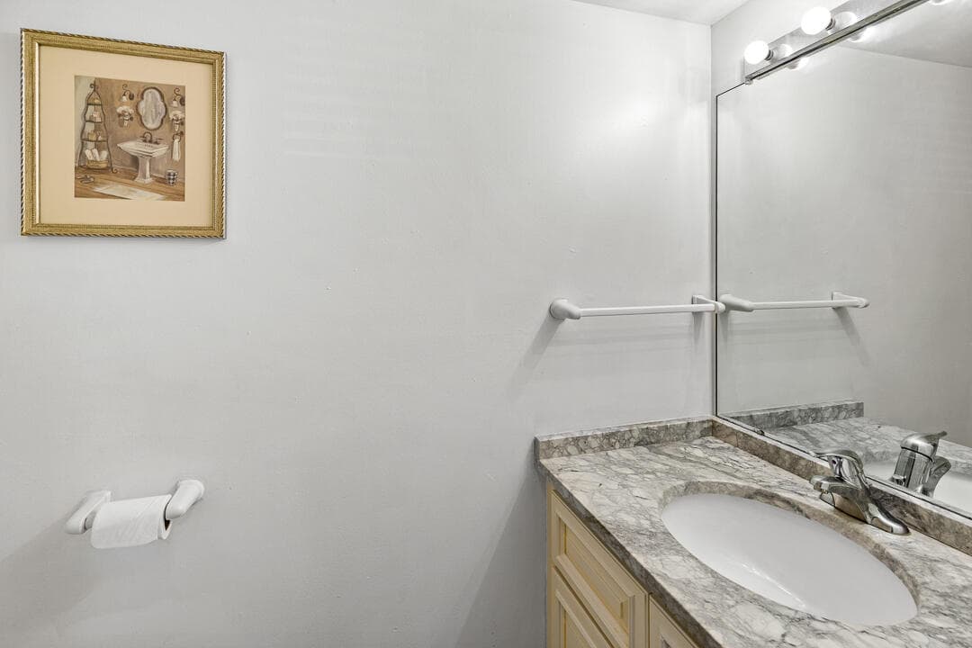 1402 Nebraska Avenue 13, Fort Pierce, FL 34950 — photo 13 of 33
