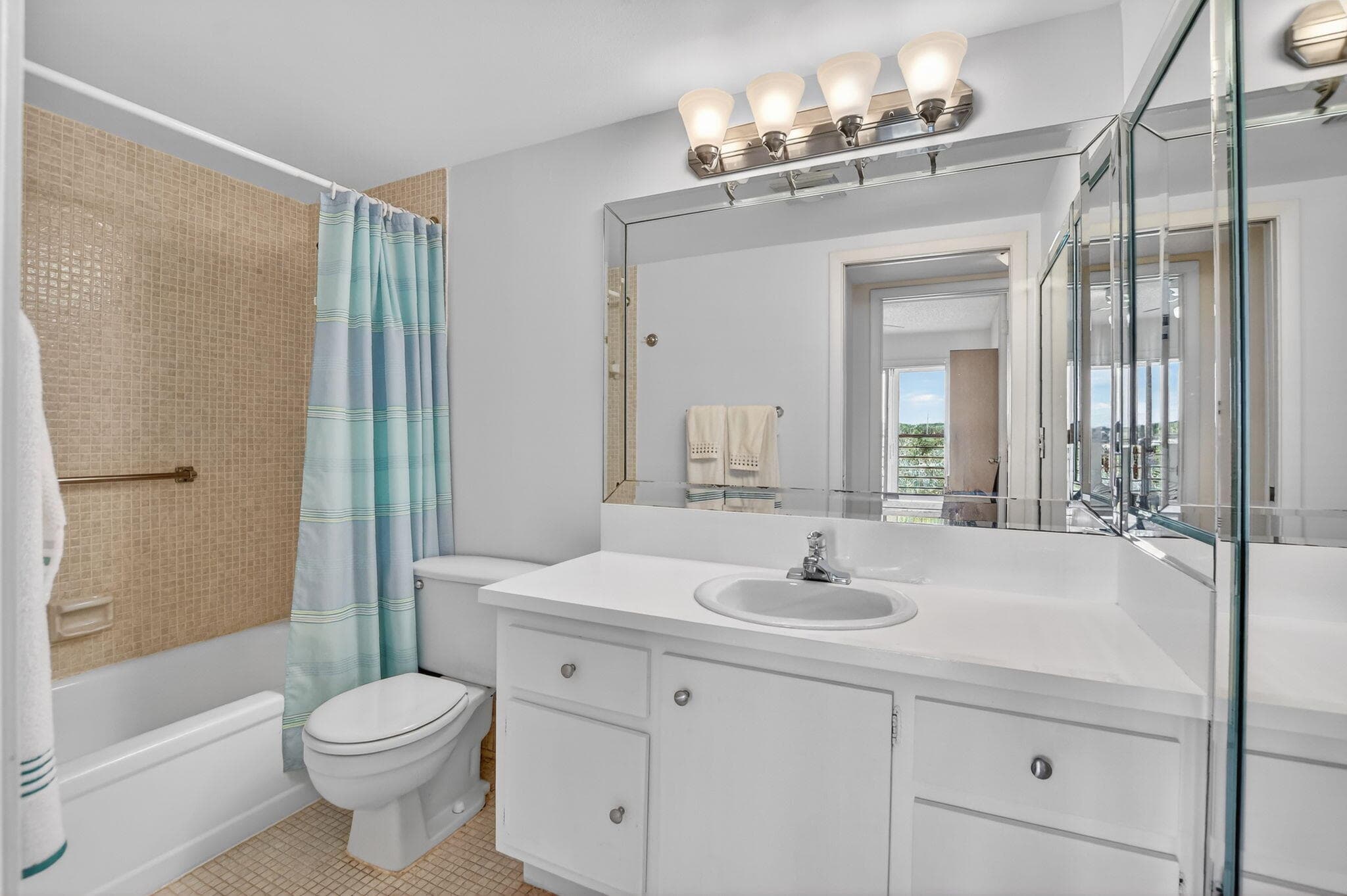 4008 Hythe A, Boca Raton, FL 33434 — photo 20 of 63