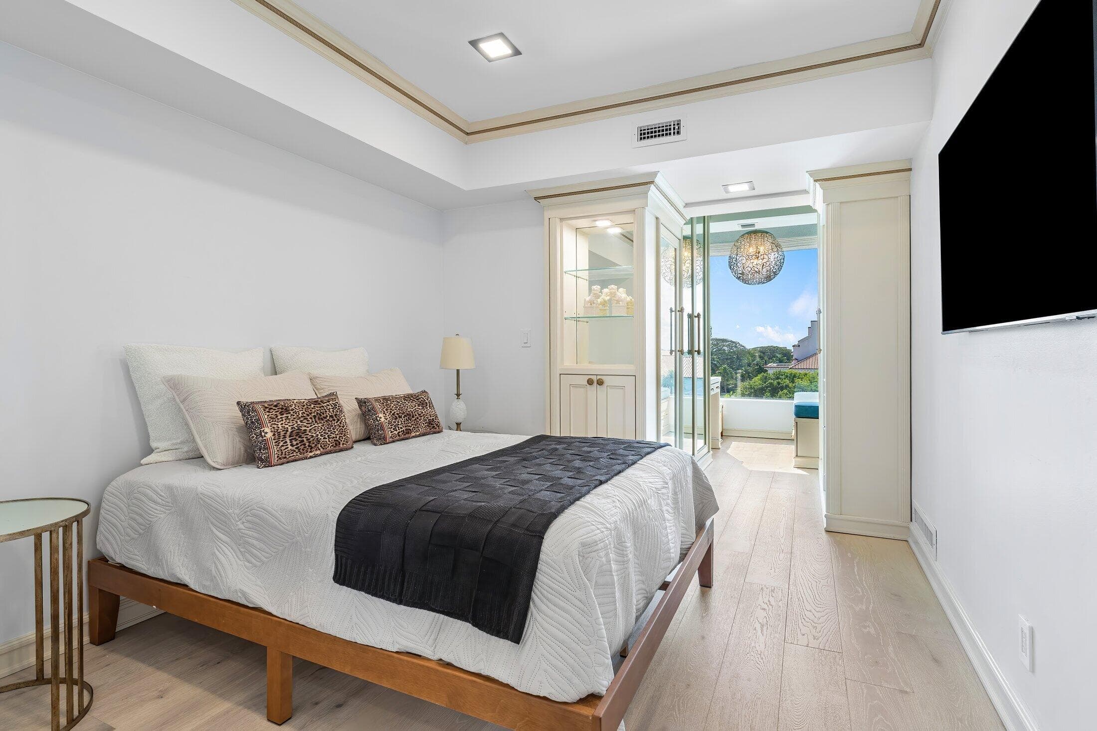 44 Cocoanut Row 526b, Palm Beach, FL 33480 — photo 12 of 33