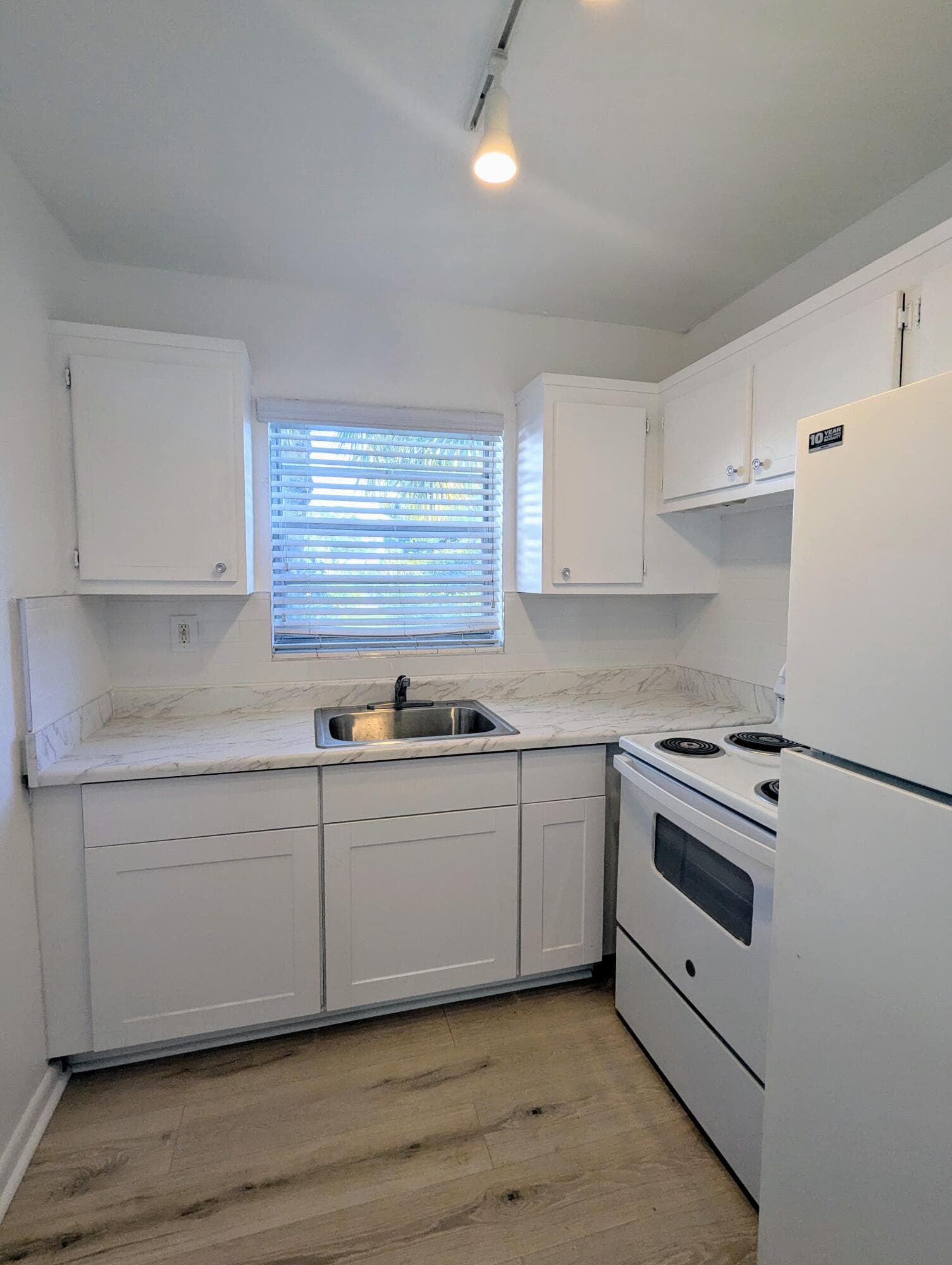 353 Sheffield O, West Palm Beach, FL 33417 — photo 3 of 26