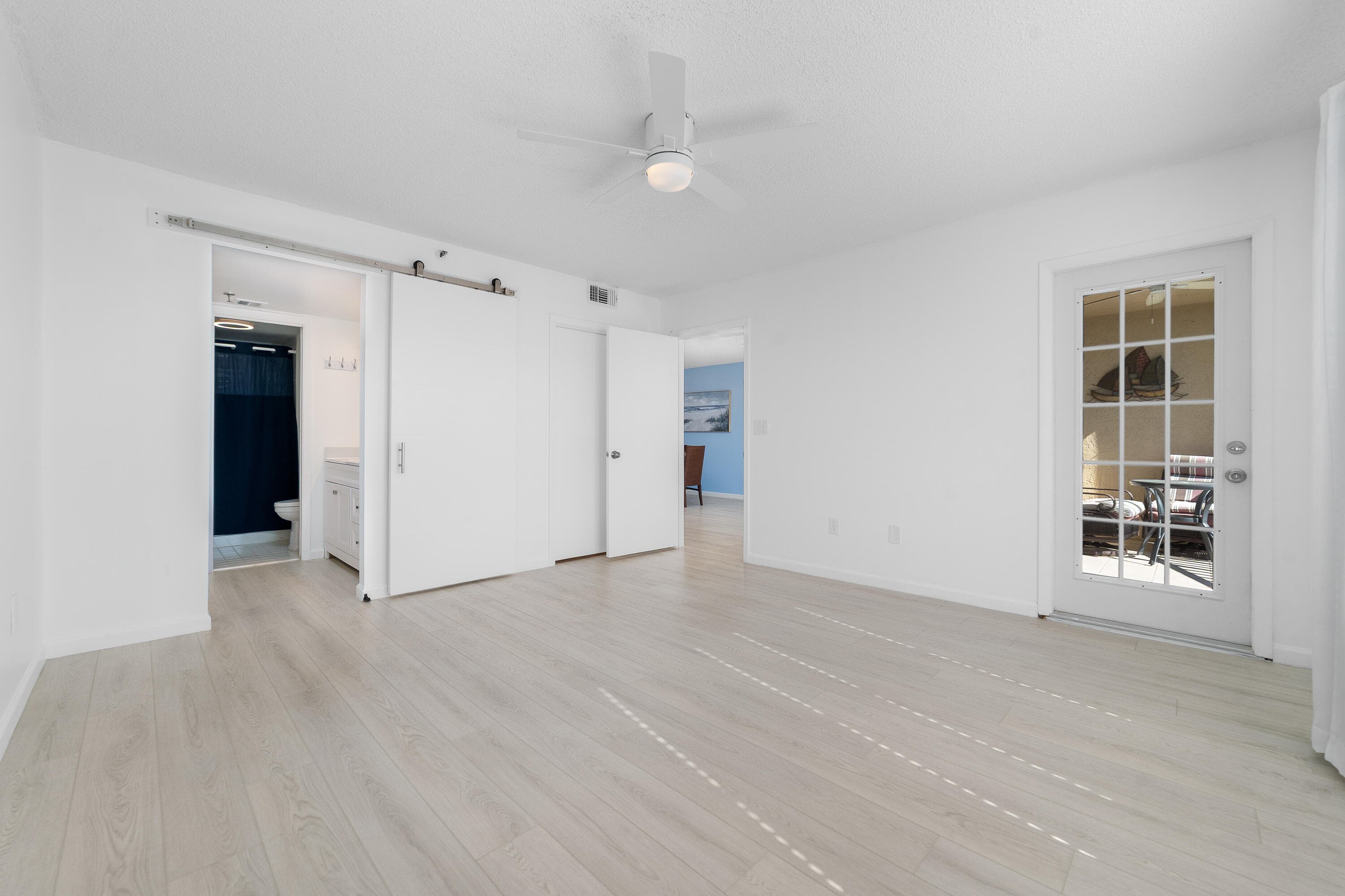 896 N Federal Highway 530, Lantana, FL 33462 — photo 10 of 36