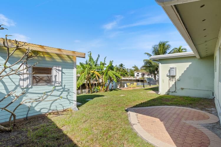 1001 SE 5 Avenue, Pompano Beach, FL 33060 — photo 23 of 32