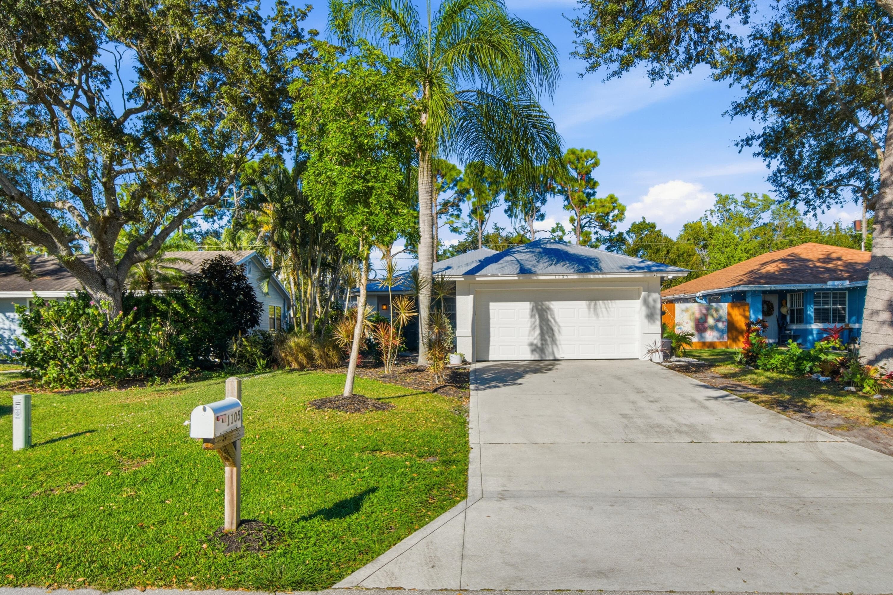 1105 Cherokee Street, Jupiter, FL 33458 — photo 1 of 31