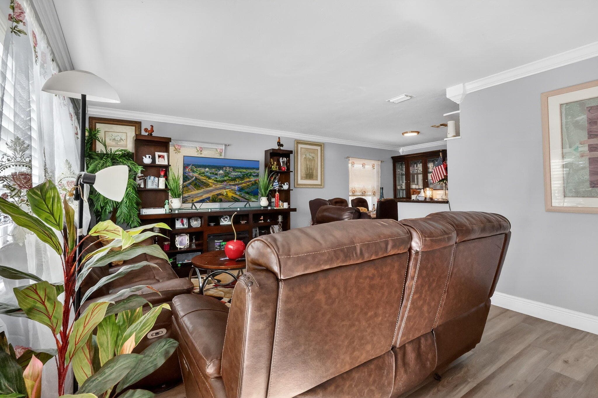 831 30th Court, West Palm Beach, FL 33407 — photo 7 of 33