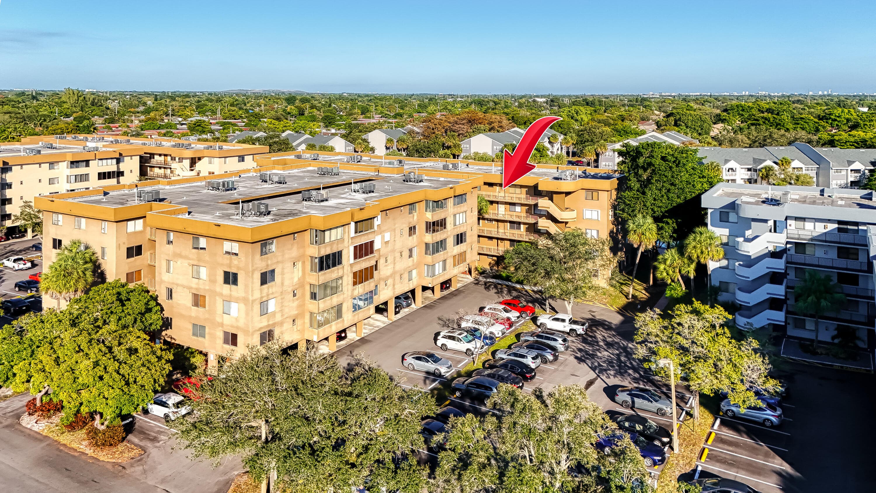 8030 Hampton Boulevard 502, North Lauderdale, FL 33068 — photo 1 of 51
