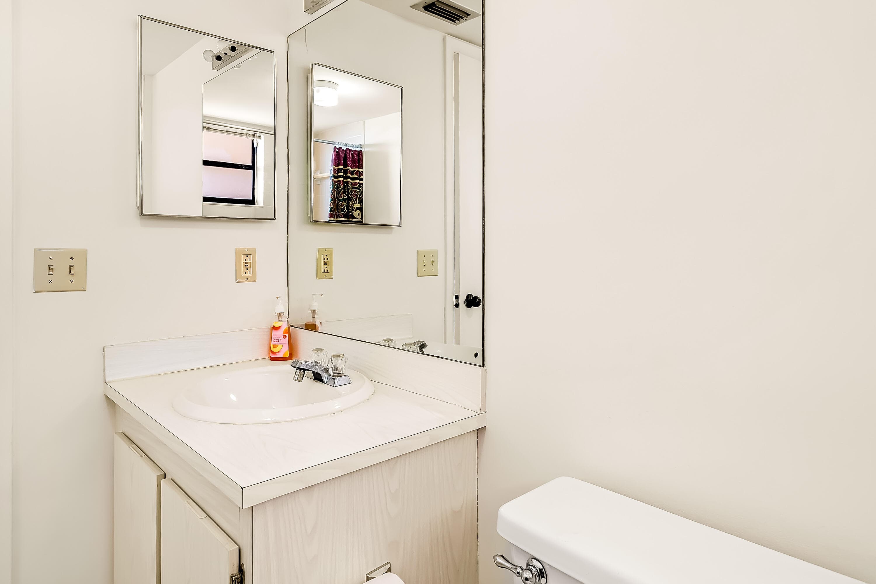 8030 Hampton Boulevard 502, North Lauderdale, FL 33068 — photo 19 of 51