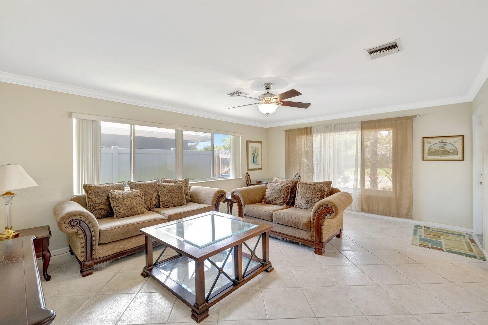 3792 NE 19th Avenue, Oakland Park, FL 33308 — photo 14 of 56