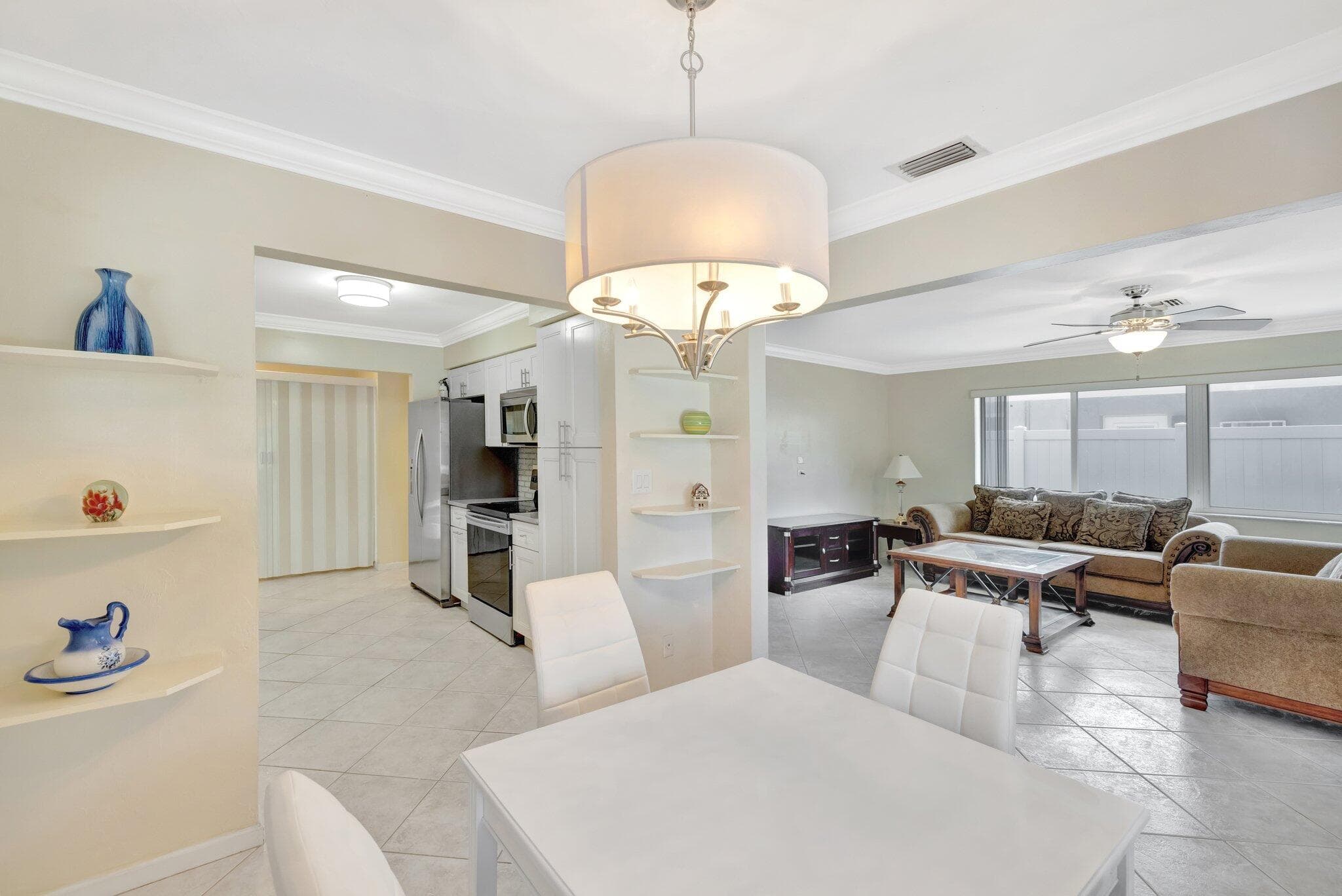 3792 NE 19th Avenue, Oakland Park, FL 33308 — photo 17 of 56