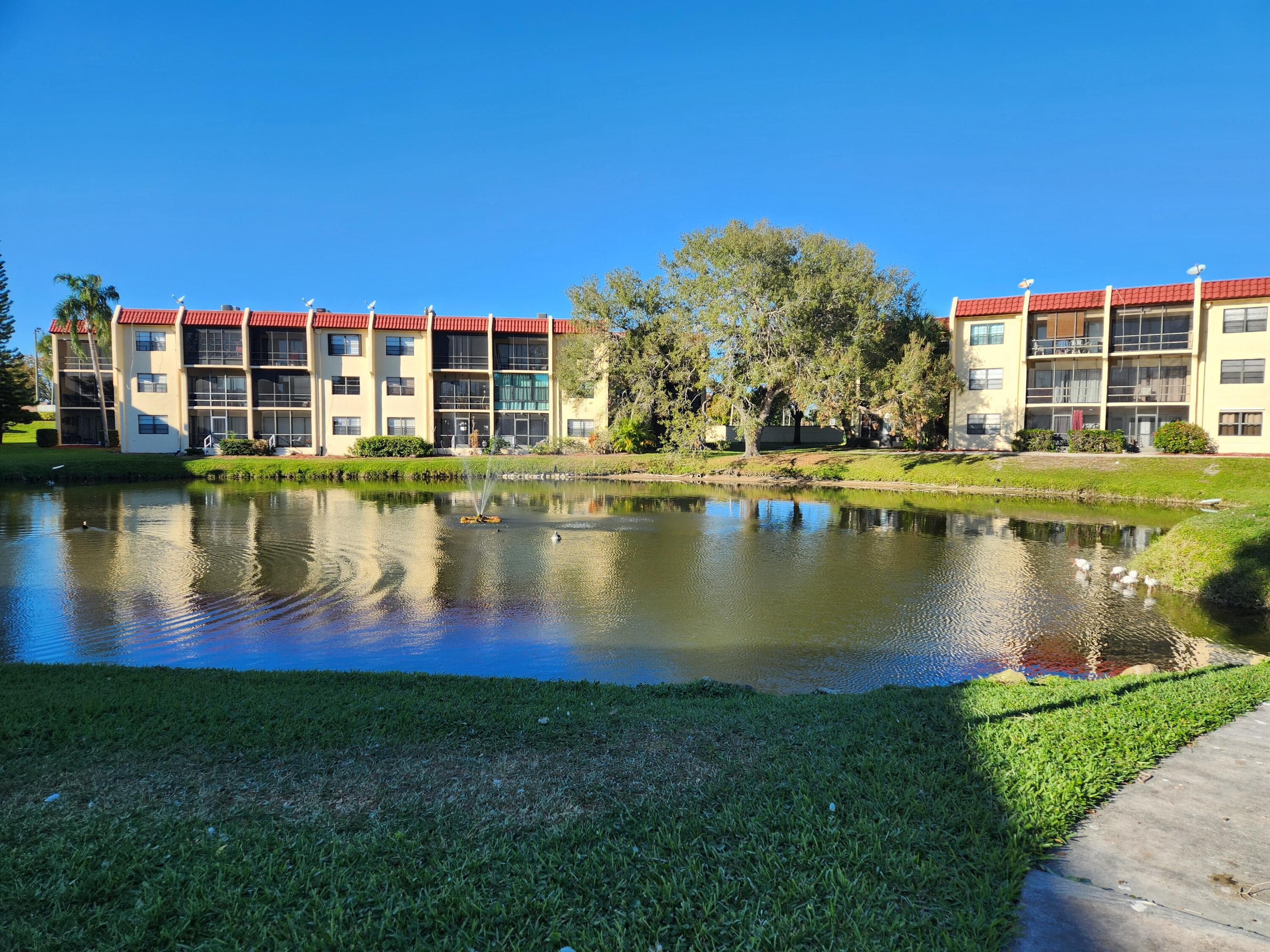 2050 Oleander Boulevard 8-109, Fort Pierce, FL 34950 — photo 12 of 12
