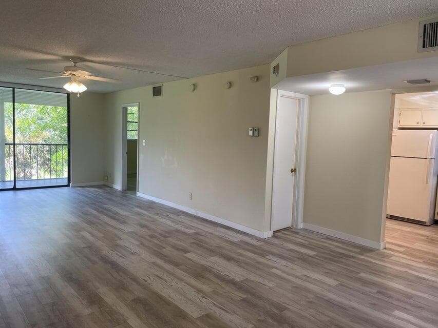 2460 Deer Creek Country Club Blvd Boulevard 205a, Deerfield Beach, FL 33442 — photo 7 of 11