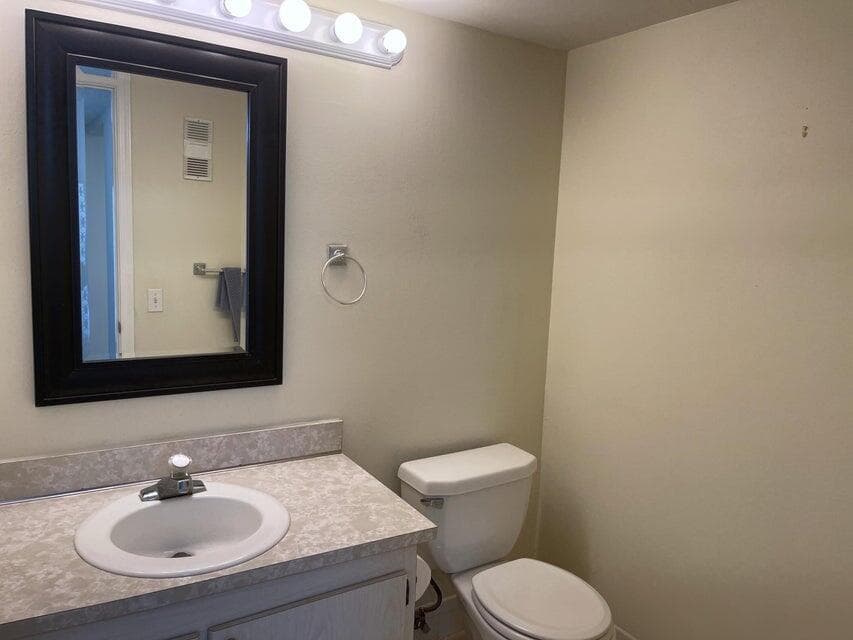 2460 Deer Creek Country Club Blvd Boulevard 205a, Deerfield Beach, FL 33442 — photo 11 of 11